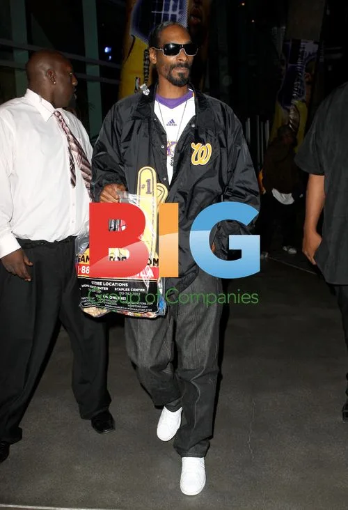 Snoop Dog Supports LA Lakers at Staples Center