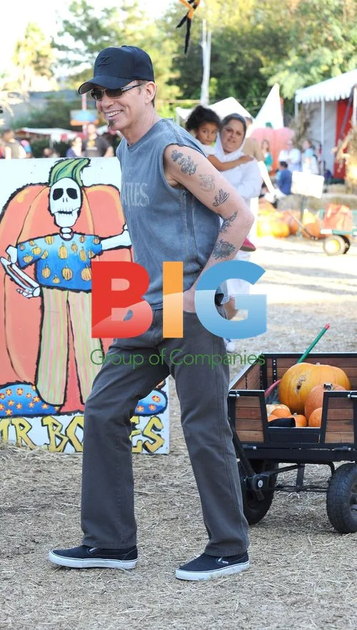 Billy Bob Thornton at Mr Bones Pumpkin Patch