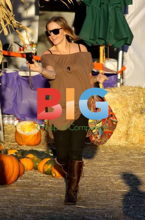 Drea de Matteo at Pumpkin Patch