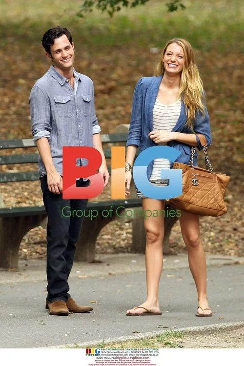 Blake Lively and Penn Badgley filming 'Gossip Girl'
