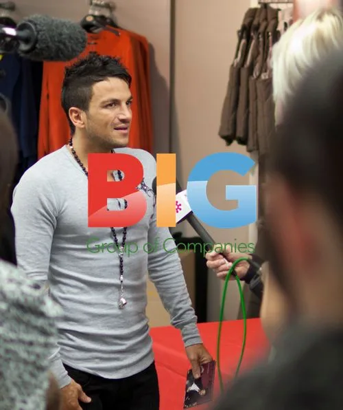 Peter Andre Attends Single Signing in Hull