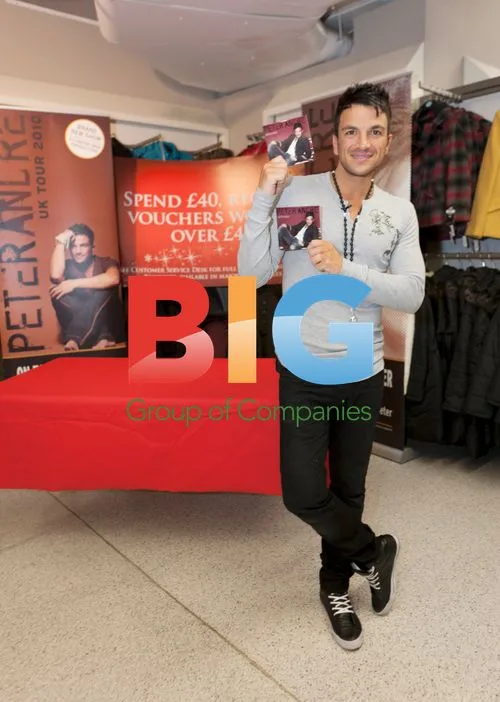 Peter Andre Attends Single Signing in Hull