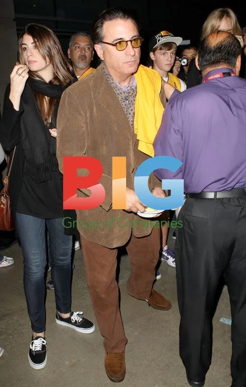 Andy Garcia and daughter leave LA Lakers game