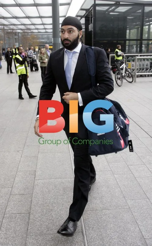 England Cricket Team Departs for Ashes Tour