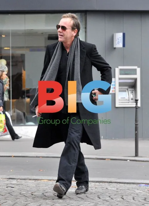 Kiefer Sutherland in Paris