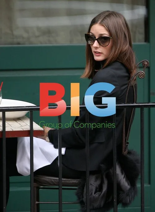 Olivia Palermo hails cab in NYC