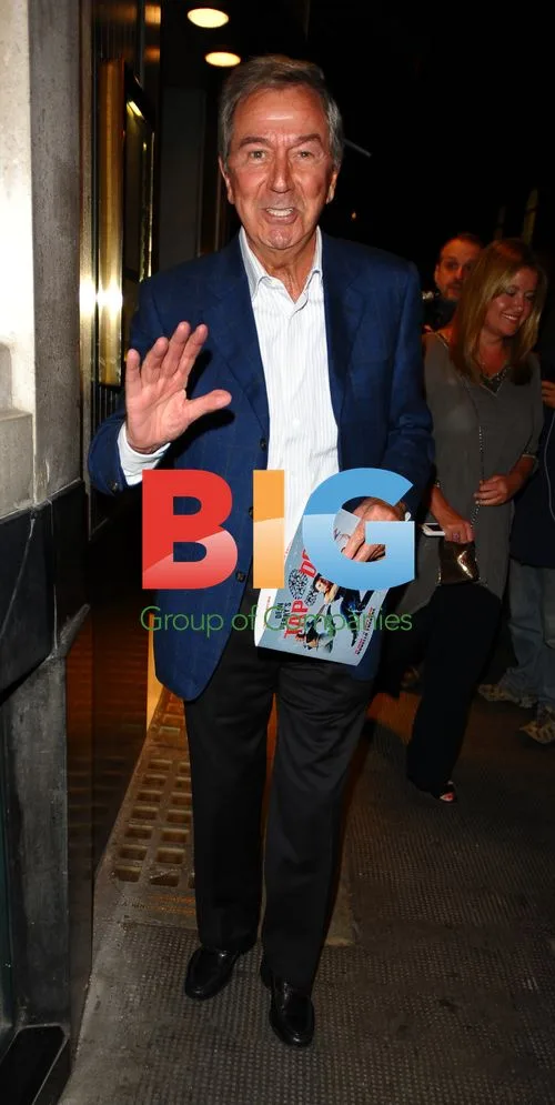 Des O'Connor at Ivy club