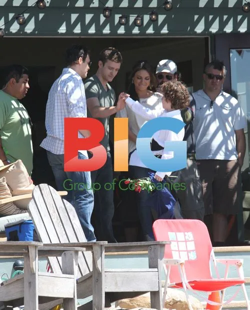 Justin, Jenna, Mila on "Friends with Benefits" set