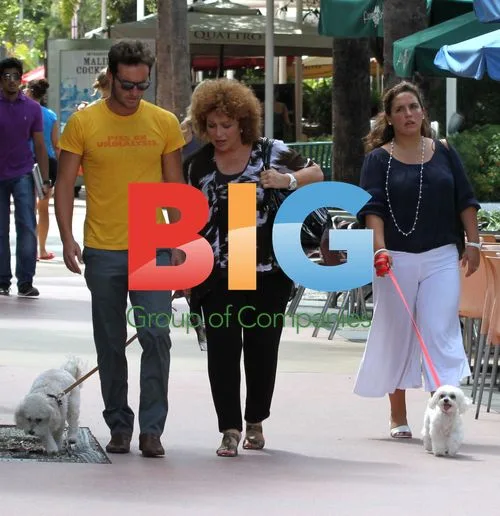 Angelica Vale and family in Miami