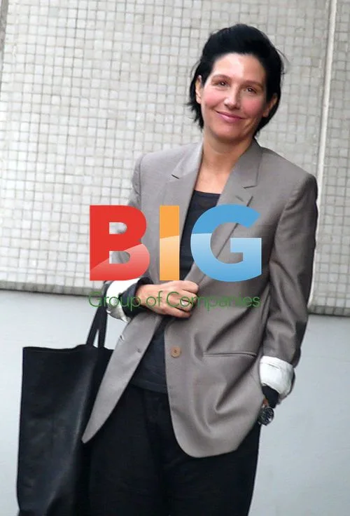 Sharleen Spiteri outside GMTV studios