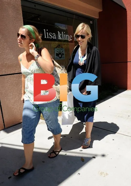 Natasha Bedingfield Shopping in LA
