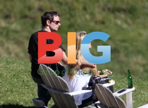 Kate Hudson and Matthew Bellamy in Swiss Alps