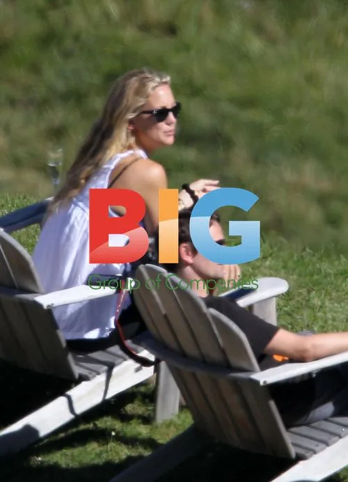 Kate Hudson and Matthew Bellamy on Swiss Alps Holiday