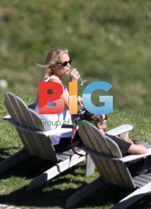 Kate Hudson and Matthew Bellamy on Swiss Alps Holiday
