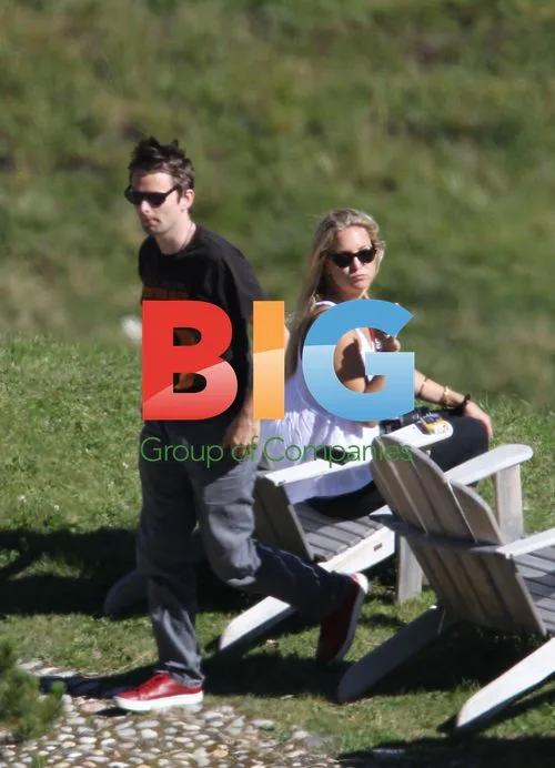 Kate Hudson and Matthew Bellamy Vacation in Swiss Alps