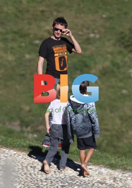 Kate Hudson and Muse Singer Matthew Bellamy on Swiss Alps Vacation