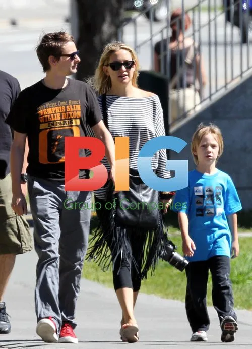 Kate Hudson and Matthew Bellamy bike ride with Ryder