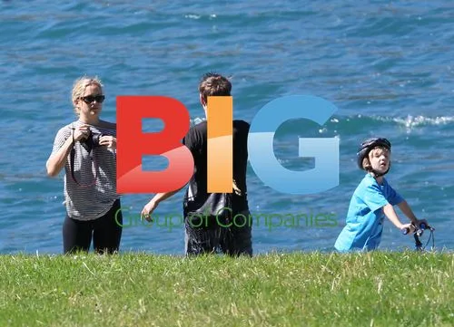 Kate Hudson and Matthew Bellamy bike ride in Swiss Alps