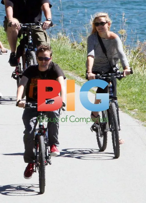 Kate Hudson and Muse's Matthew Bellamy bike in Swiss Alps