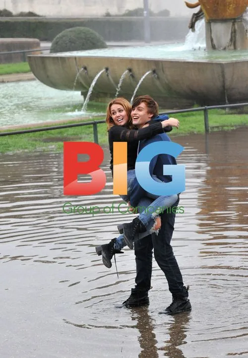 Miley Cyrus, Ashley Greene and Douglas Booth on LOL set in Paris