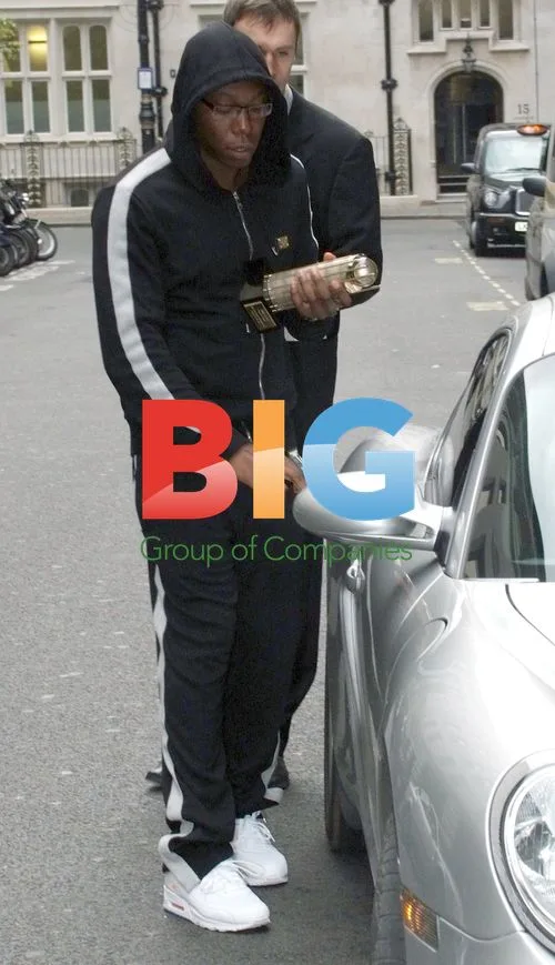 Dizzy Rascal with Award in London