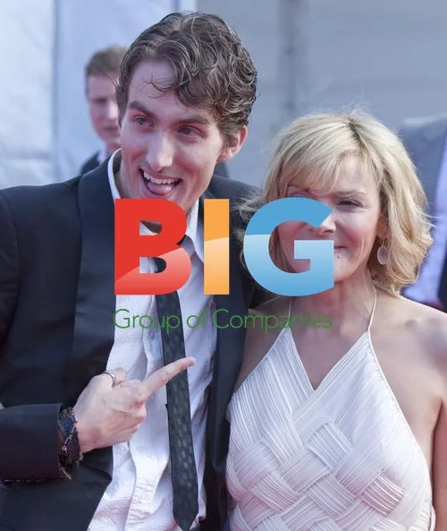 Dustin Ingram and Kim Cattrall at 'Meet Monica Velour' Screening