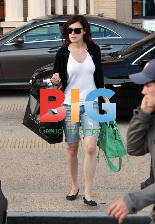 Rumer Willis and Micah Alberti shopping in Beverly Hills