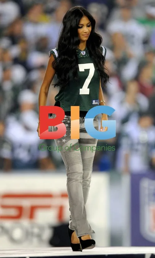 Nicole Scherzinger Performs National Anthem