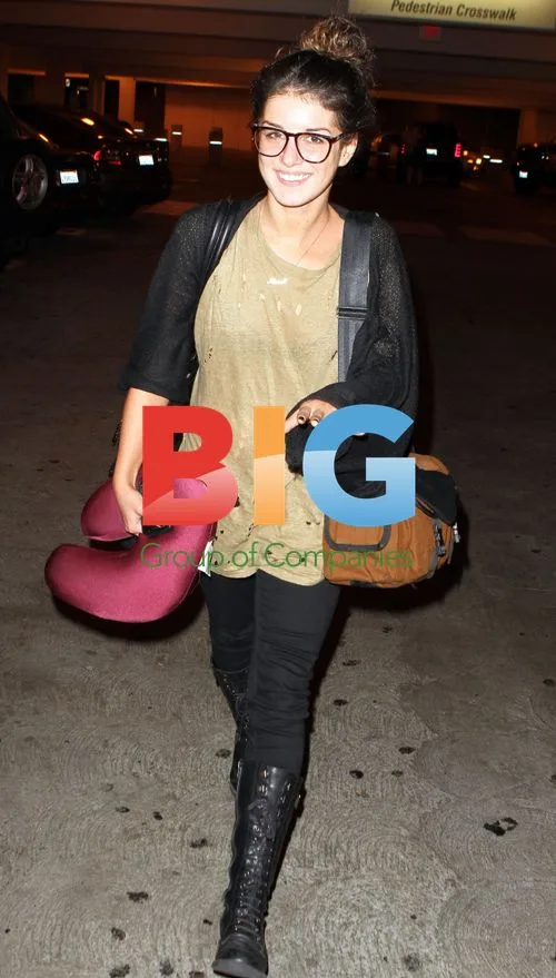 Shenae Grimes Arrives at LAX