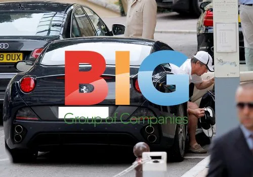 Hugh Grant Plays Golf & Drives Ferrari in Monaco