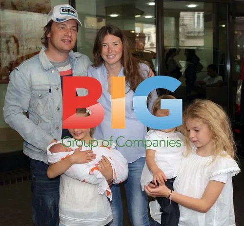 Jamie and Jools Oliver with Family