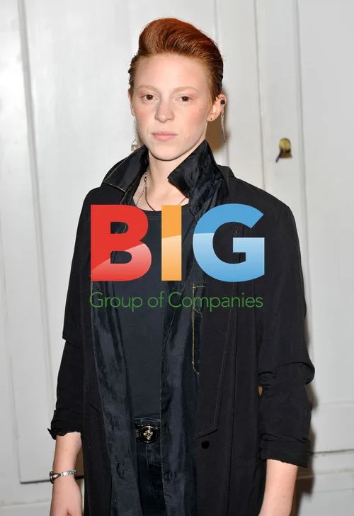 La Roux attends Buzz magazine launch