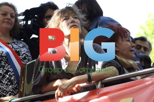 Jane Birkin Protests Immigration in Paris