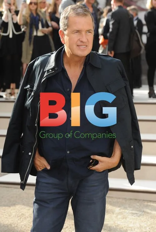 Mario Testino at Burberry SS11 Show