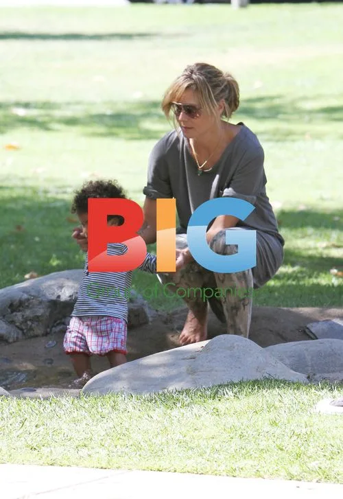 Heidi Klum and Family at Coldwater Park