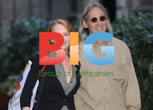 Mary Margaret Helgenberger shopping in Milan