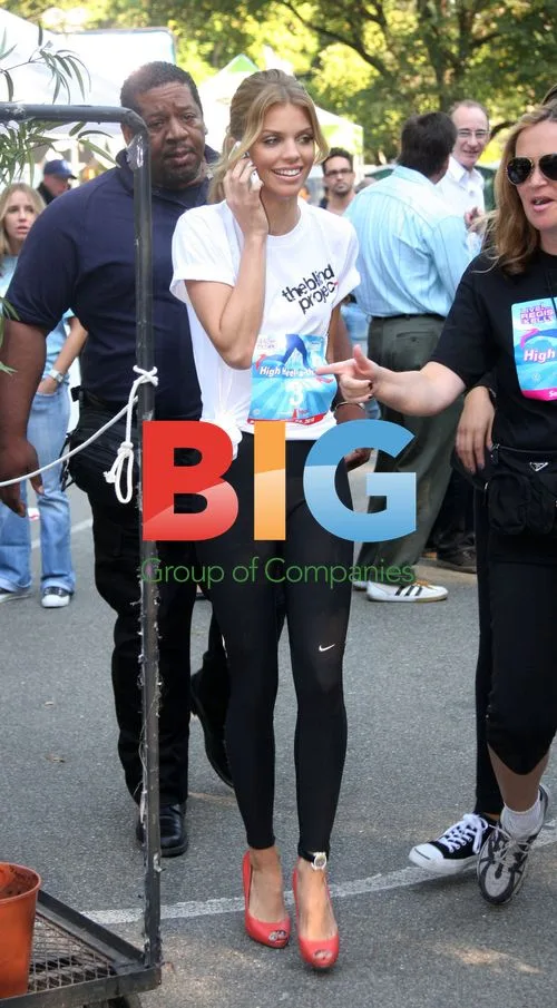 AnnaLynne McCord at High Heel-a-thon