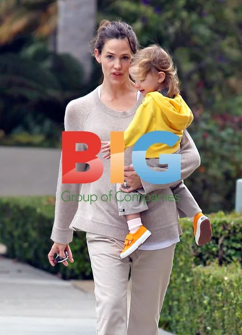 Jennifer Garner with Daughter in Brentwood