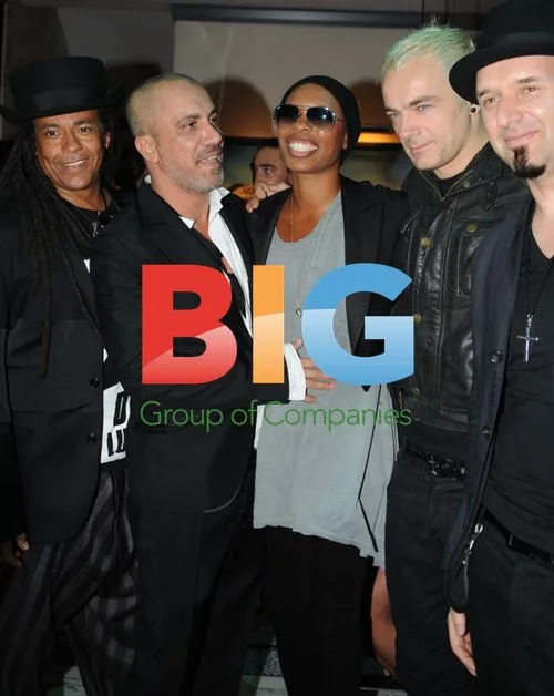 Singer Skin and Skunk Anansie Shopping in Milan