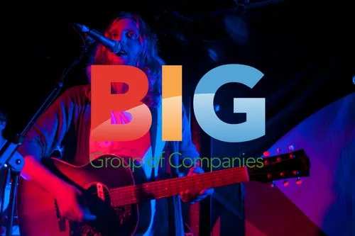Andy Burrows Performs with I Am Arrows at 100 Club