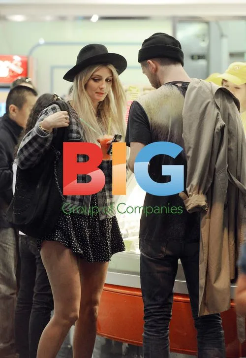 Mischa Barton and DJ Ali Love Kiss in Milan