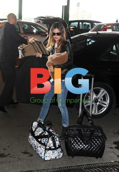 Rachel Bilson with Luggage at Milan Airport