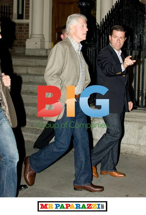 Bill Clinton Walks in Dublin