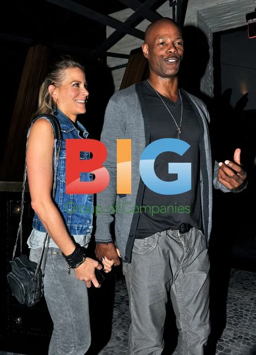 Keenen Ivory Wayans has dinner with wife