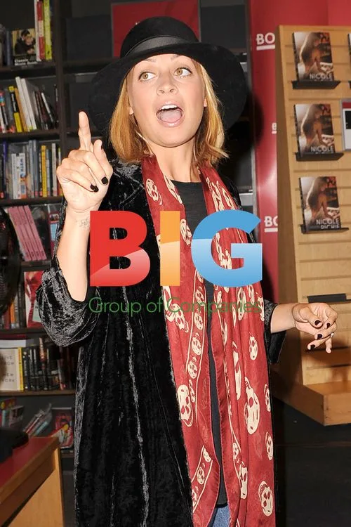 Nicole Richie Signing Books in NYC
