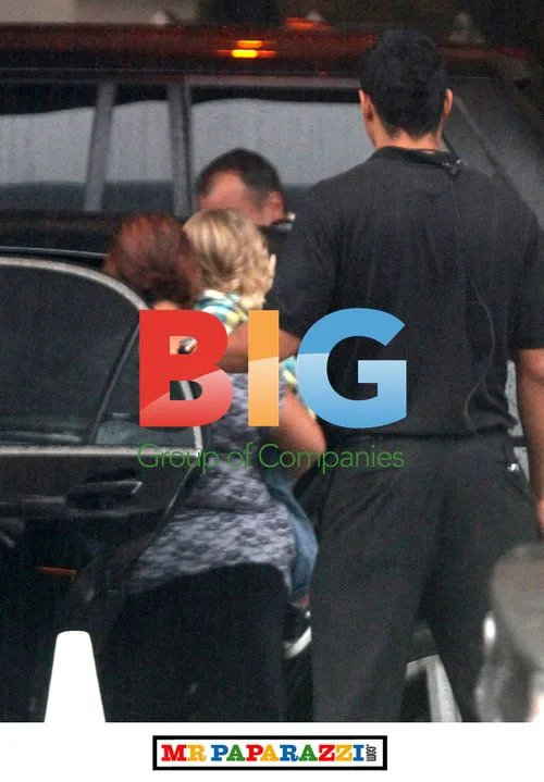 Ricky Martin Leaves Miami Hotel with Twins
