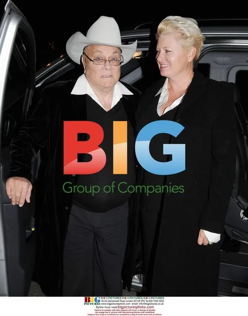 Tony Curtis and Jill Vandenberg on The Late Late Show