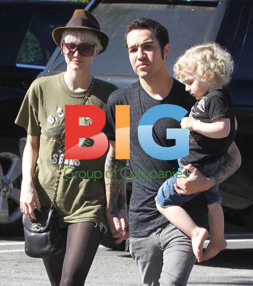 Ashlee Simpson and Pete Wentz with son Bronx