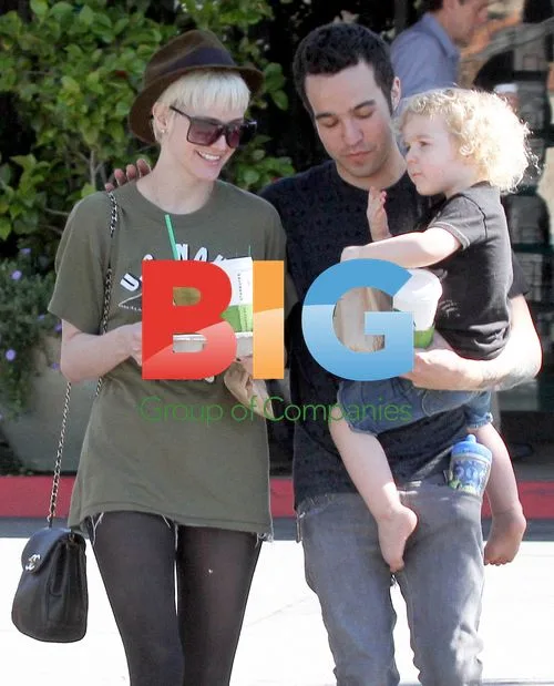 Ashlee Simpson and Pete Wentz with son Bronx