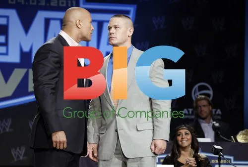 Snooki Watches The Rock and Cena at WrestleMania 27 Press Conference